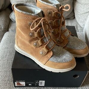 Sorel Joan Explorer